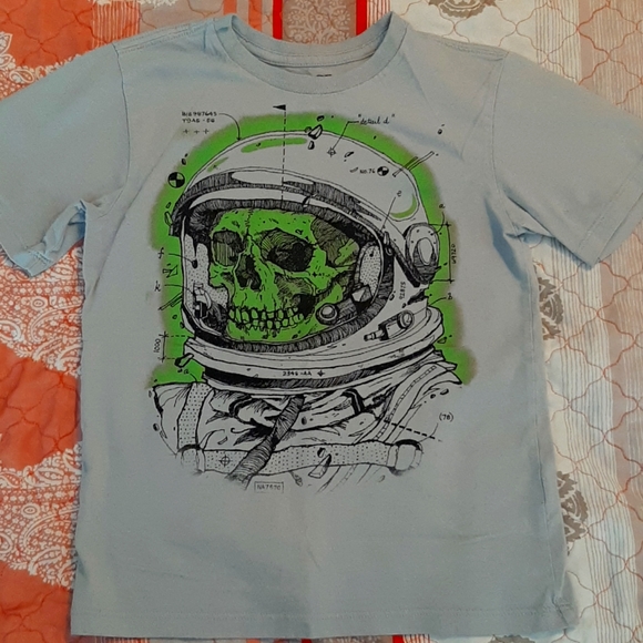 2 Boys Spaceππ Themed Tee's.ππ Size S/6/7.ππ - Picture 6 of 7